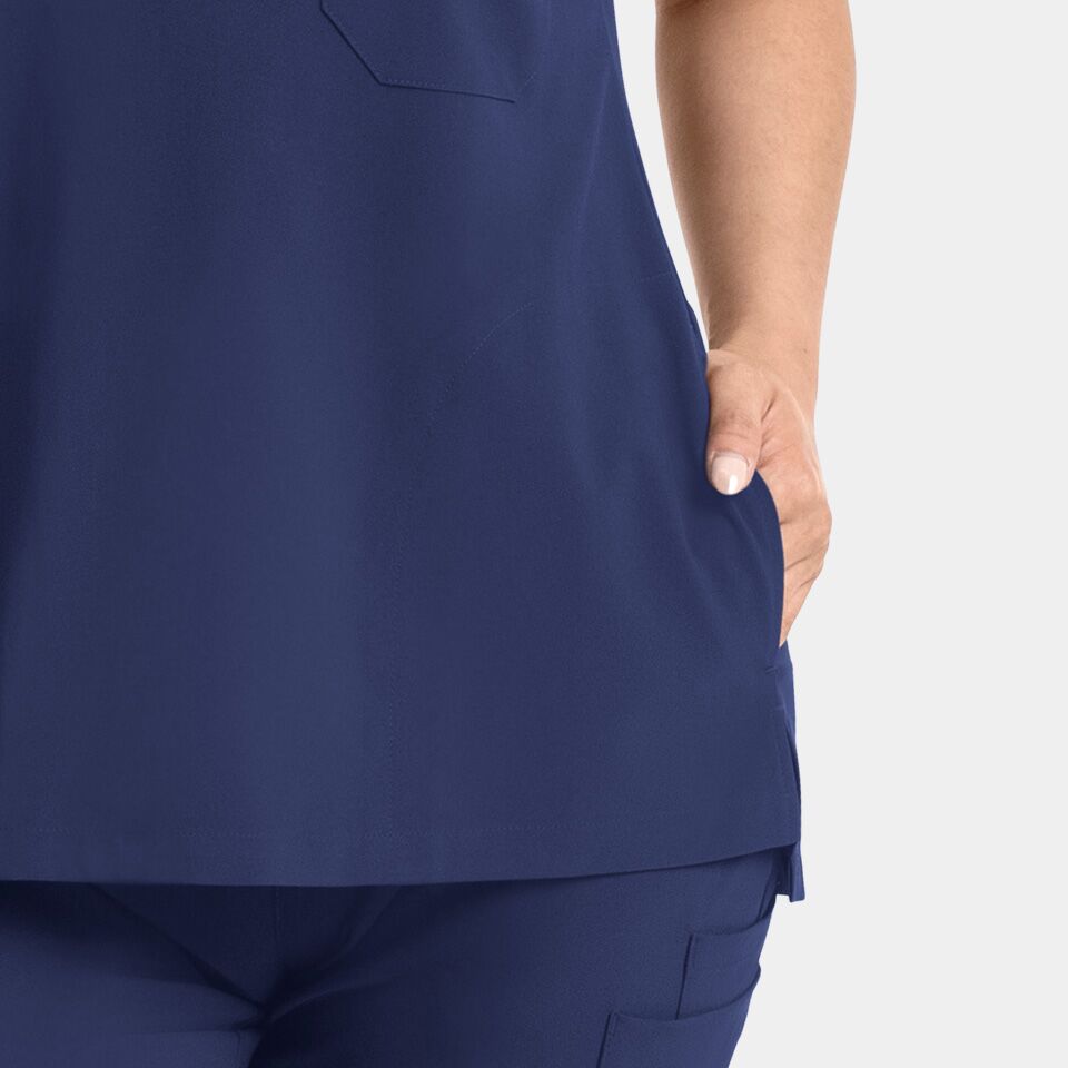 Epic-by-IRG_4804-WomensDolman3PocketTop-NavyBlue-NVY-04-IRG-Scrubs.jpeg