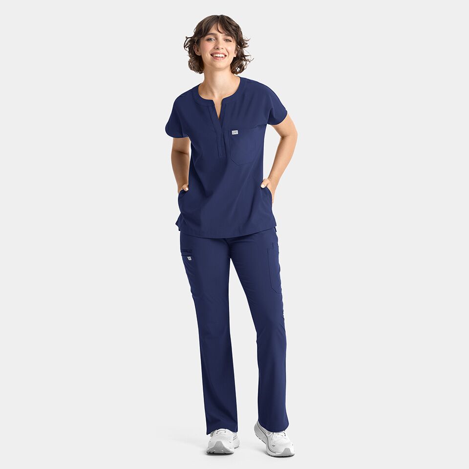 Epic-by-IRG_4804-WomensDolman3PocketTop-NavyBlue-NVY-06-IRG-Scrubs.jpeg