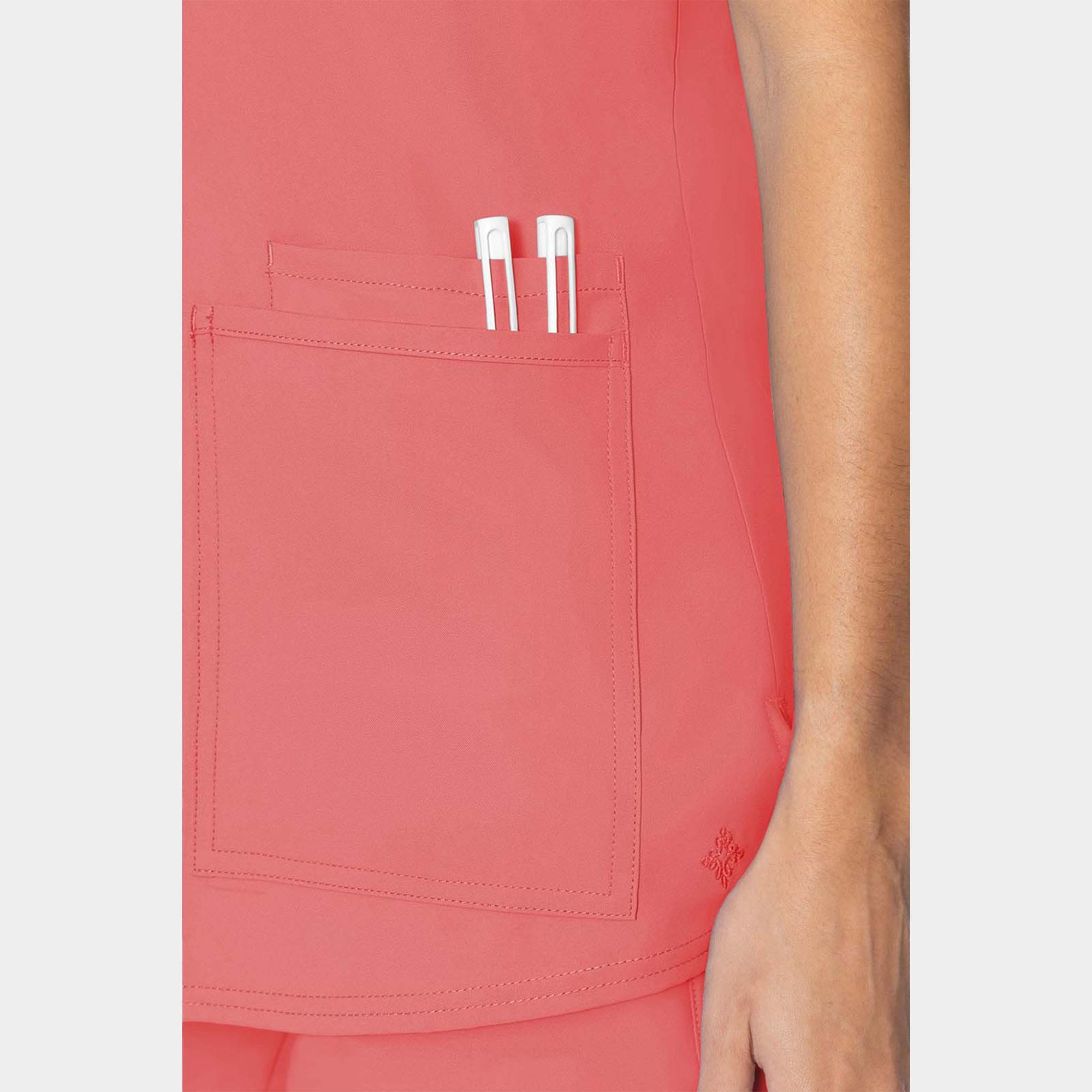 MC Insight 3 Pocket Top MC2411_CRAL_Pocket Details